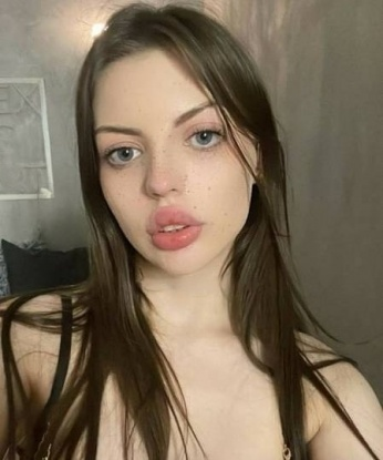 Анна, 22 года